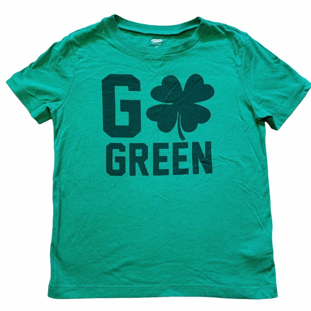 Old Navy Go Green Boys T shirt Size small 6-7